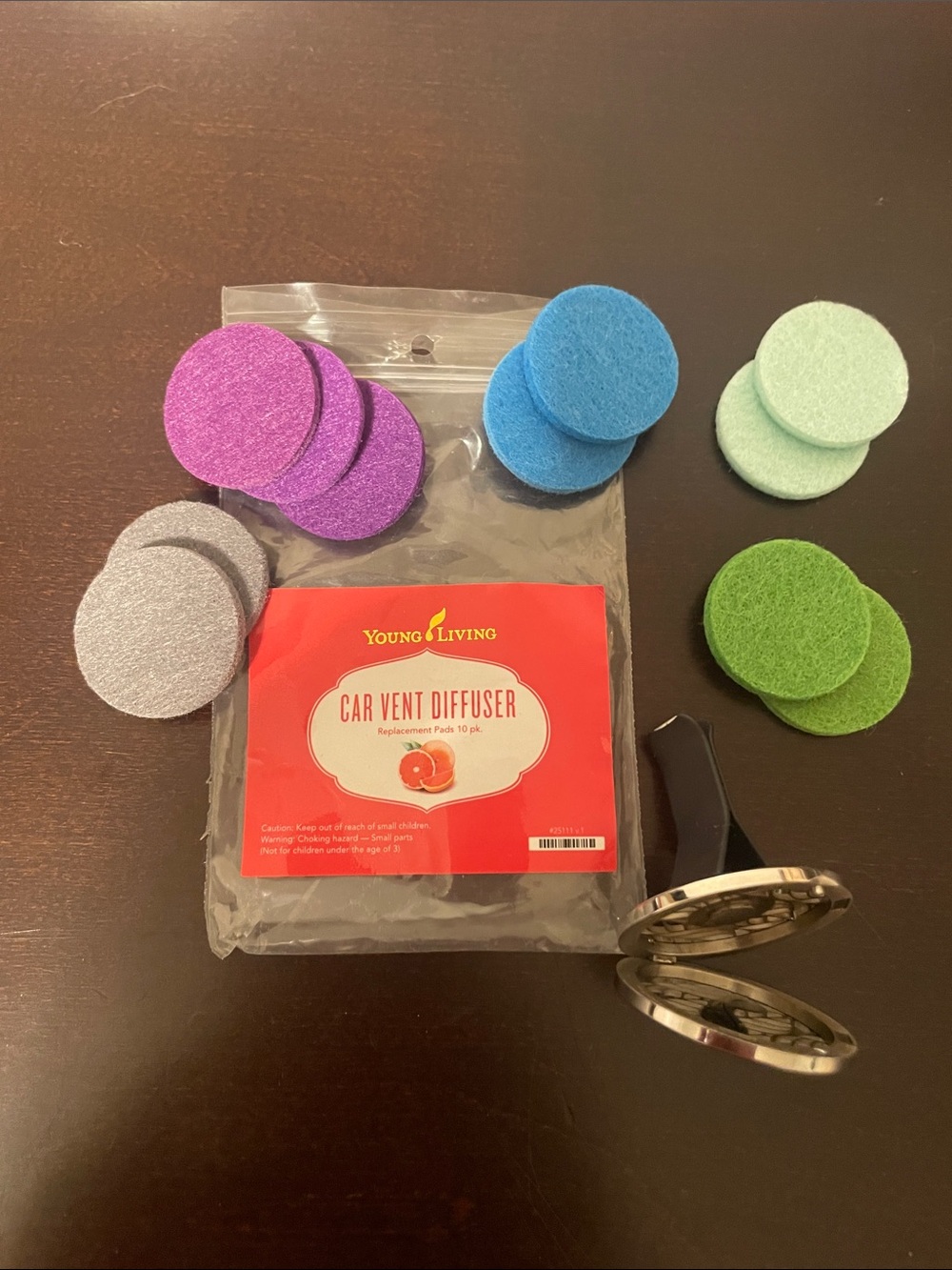Young Living Car Vent Diffuser with Colorful Replacement Pads